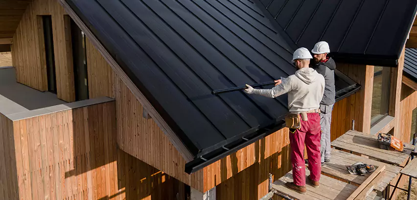 Professional Barn Roof Repair Services in Decatur, IL