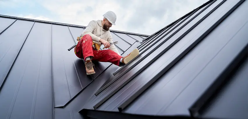 Professional Roof Valley Installation Services in Decatur, IL