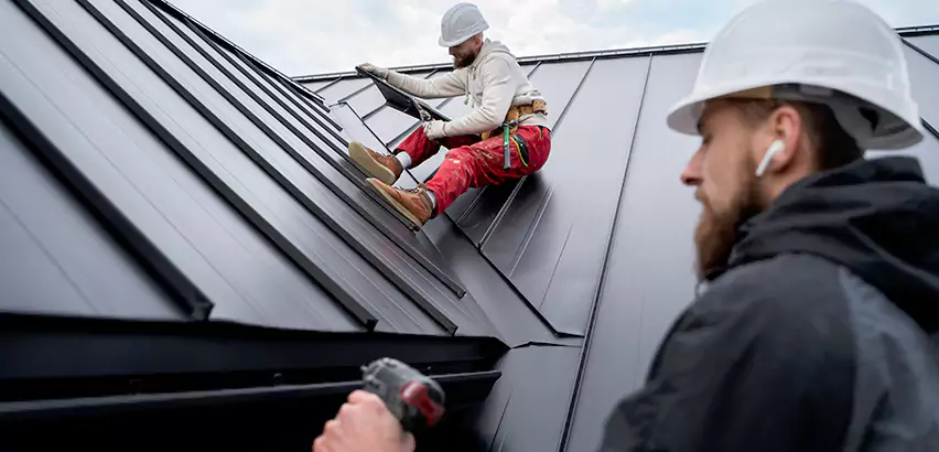 Professional Steel Roof Installation Services in Decatur, IL