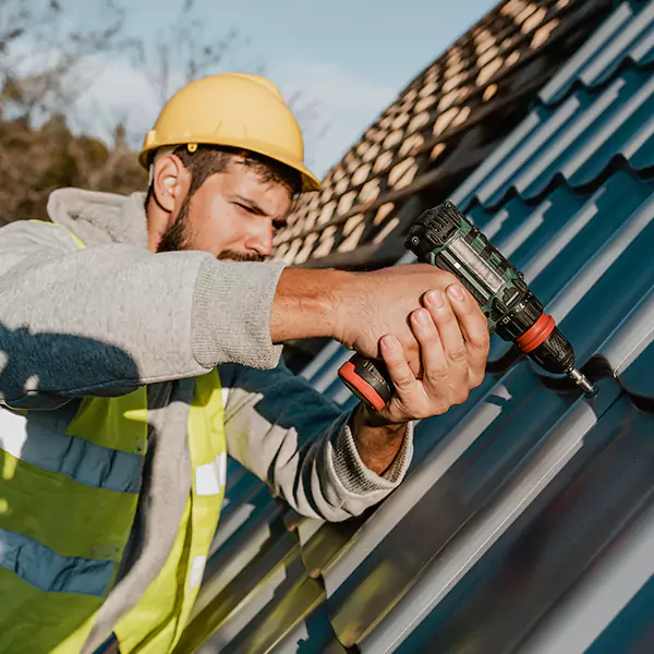 Why Decatur Property Owners Choose Decatur Roofing Co for Metal Roof Replacement?